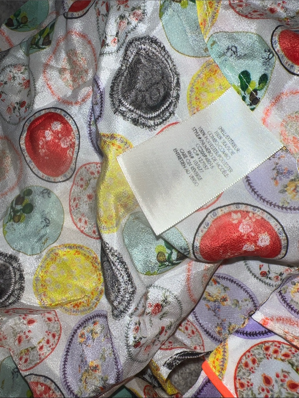 Alice+Olivia Silk Willa Blouse - Picture 7 of 9